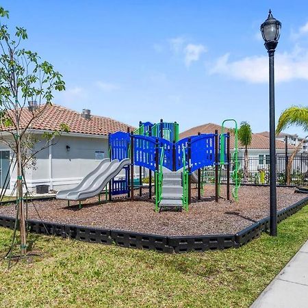 Elegant 2 Bed/2 Bath Apartment In Melbourne Fl Exterior foto